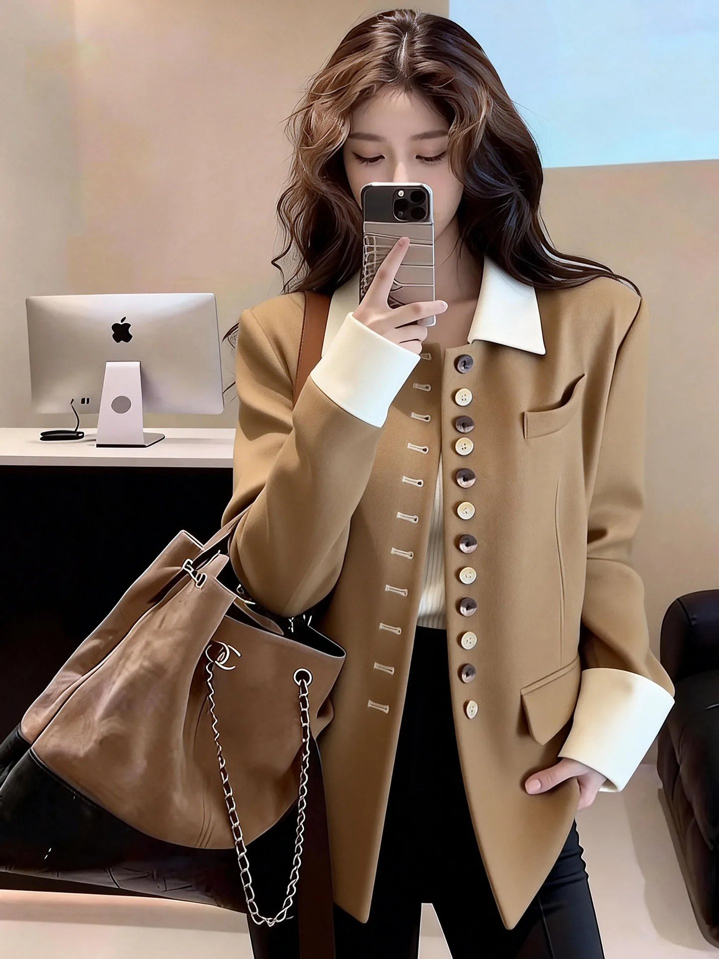 Премиум-пальто цвета хаки с воротником для женщин, для повседневной носки, весна 2026, уникальный дизайн, приталенный крой, на пуговицах
Премиум-пальто цвета хаки с воротником для женщин, для повседневной носки, весна 2026, уникальный дизайн, приталенный крой, на пуговицах