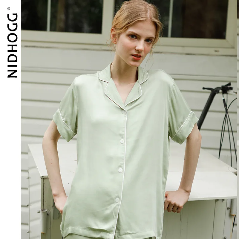 Spring / Summer Women Pajamas Short-sleeved Pants Two Piece Suit Solid Color Cardigan Simple Sweet Sleepwear Viscose Nightwear
Spring / Summer Women Pajamas Short-sleeved Pants Two Piece Suit Solid Color Cardigan Simple Sweet Sleepwear Viscose Nightwear