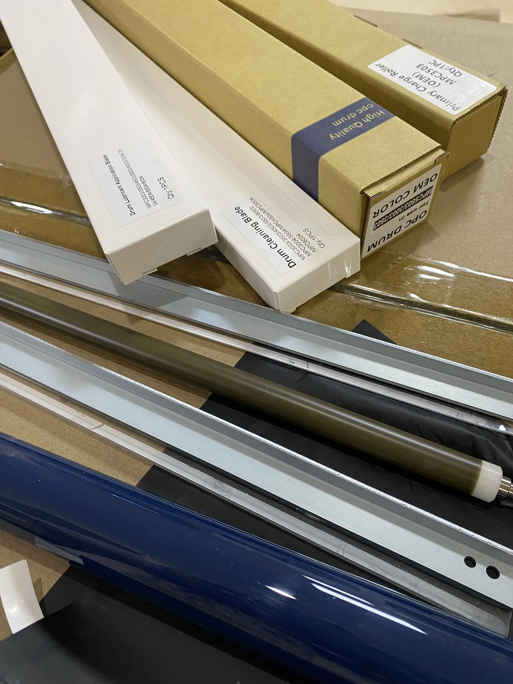 Для Ricoh MP C3503 C3003 C4503 C5503 C6003 OEM цветной барабанный комплект OPC MPC3503 MPC4503 MPC5503 оригинальный первичный зарядный ролик OEM PCR
Для Ricoh MP C3503 C3003 C4503 C5503 C6003 OEM цветной барабанный комплект OPC MPC3503 MPC4503 MPC5503 оригинальный первичный зарядный ролик OEM PCR