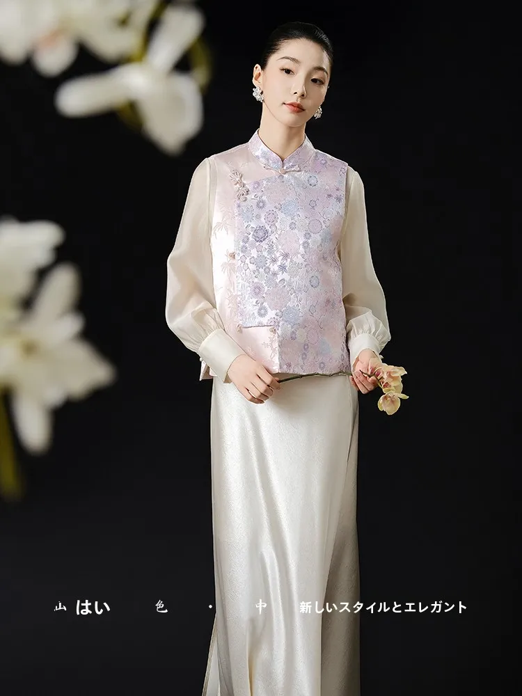 Новая красивая уникальная фиолетовая шелковая жилетка в национальном стиле, весенняя модная женская куртка, традиционная китайская одежда
Новая красивая уникальная фиолетовая шелковая жилетка в национальном стиле, весенняя модная женская куртка, традиционная китайская одежда