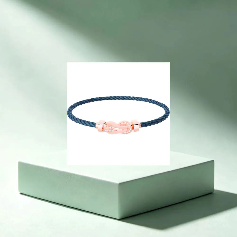 2026 High-Quality Fashion Classic S925 Pure Silver High-Class Simple Eight-Character Half-Diamond Bracelet
2026 High-Quality Fashion Classic S925 Pure Silver High-Class Simple Eight-Character Half-Diamond Bracelet