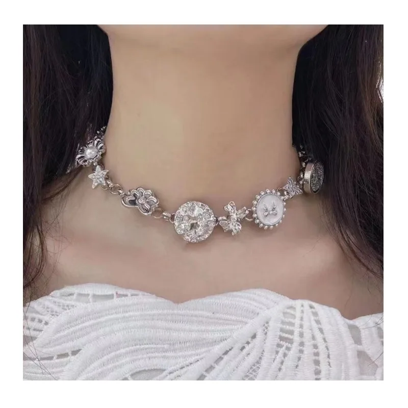Heavy Industry Design Sense Fashion Necklace Female Sweet Cool Spice Girl Hip Hop Temperament Versatile Neck Chain Sweater Chain
Heavy Industry Design Sense Fashion Necklace Female Sweet Cool Spice Girl Hip Hop Temperament Versatile Neck Chain Sweater Chain