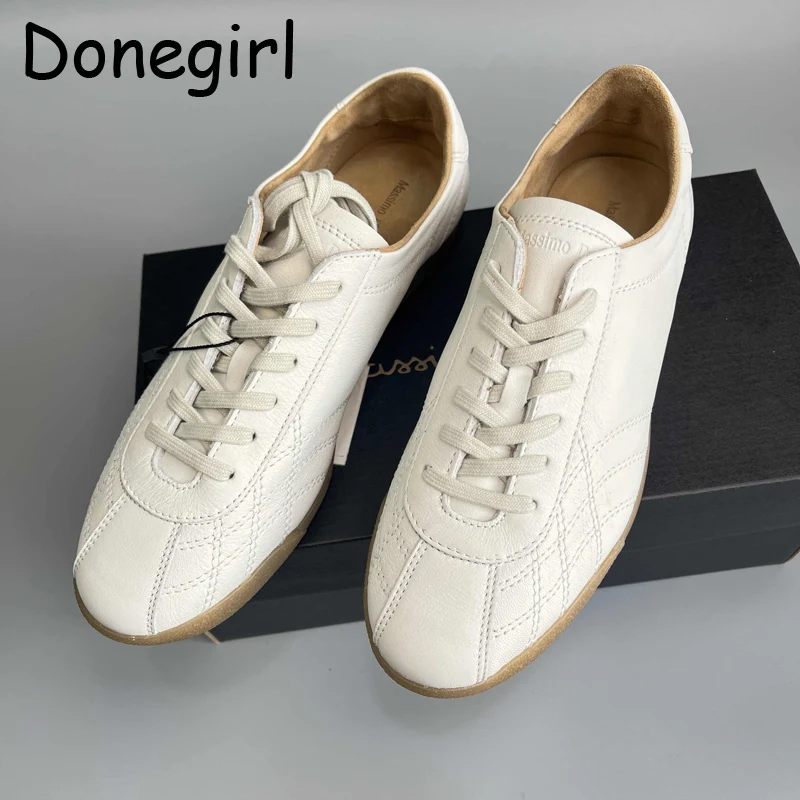 Британская модная удобная дышащая вулканизированная обувь из воловьей кожи, женские тренировочные кроссовки, белые женские кроссовки
Британская модная удобная дышащая вулканизированная обувь из воловьей кожи, женские тренировочные кроссовки, белые женские кроссовки
