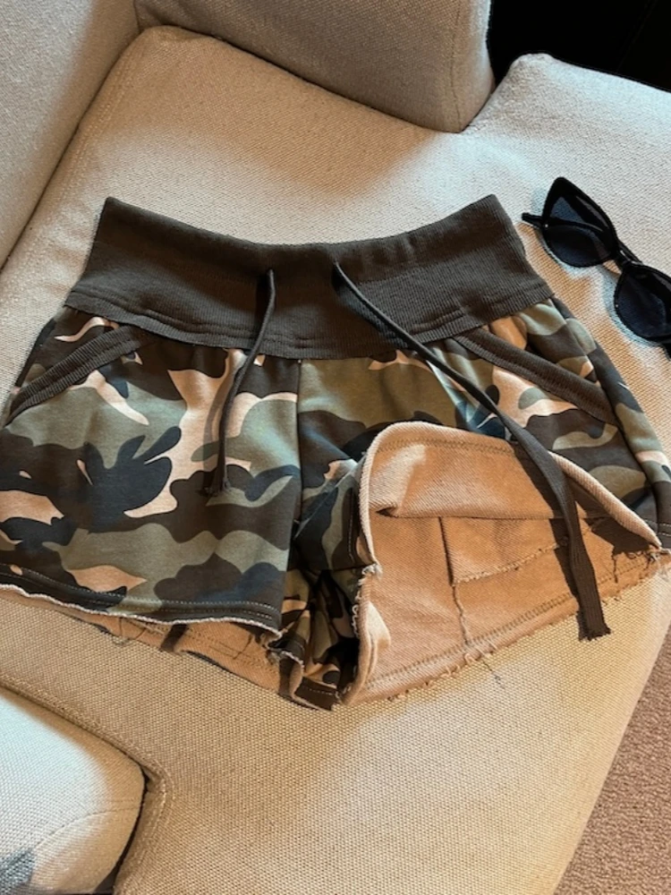 American Style Retro Camouflage Elastic Waist Shorts Women's Summer New High Waist Slimming Casual Pants Straight Leg Type
American Style Retro Camouflage Elastic Waist Shorts Women's Summer New High Waist Slimming Casual Pants Straight Leg Type