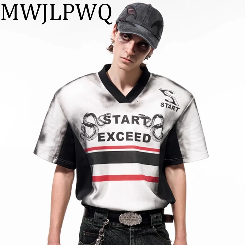 MWJLPWQ Letter Snake Printed Male T-shirts Short Sleeve High Street V-Neck Hiphop Summer Sports Casual Tops Fashion New 010475
MWJLPWQ Letter Snake Printed Male T-shirts Short Sleeve High Street V-Neck Hiphop Summer Sports Casual Tops Fashion New 010475