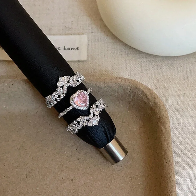Серебро 925, инкрустированные бриллиантами, модные кольца с короной в форме капли воды для женщин, романтическое розовое кольцо в форме сердца, свадебные украшения
Серебро 925, инкрустированные бриллиантами, модные кольца с короной в форме капли воды для женщин, романтическое розовое кольцо в форме сердца, свадебные украшения