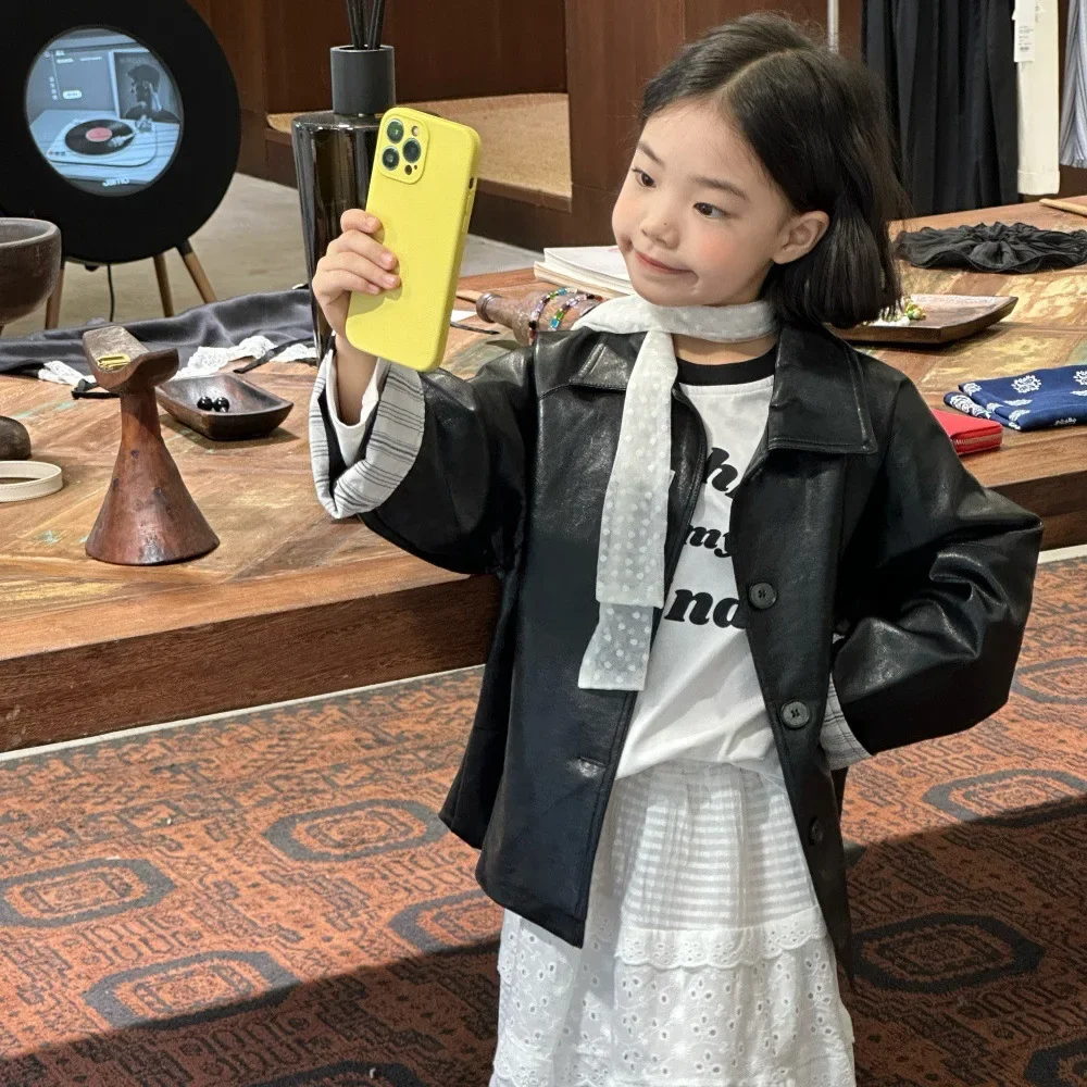 Осенне-зимняя новая коллекция детской одежды: модное кожаное пальто для девочек, повседневное, простое, стильное, 2026
Осенне-зимняя новая коллекция детской одежды: модное кожаное пальто для девочек, повседневное, простое, стильное, 2026