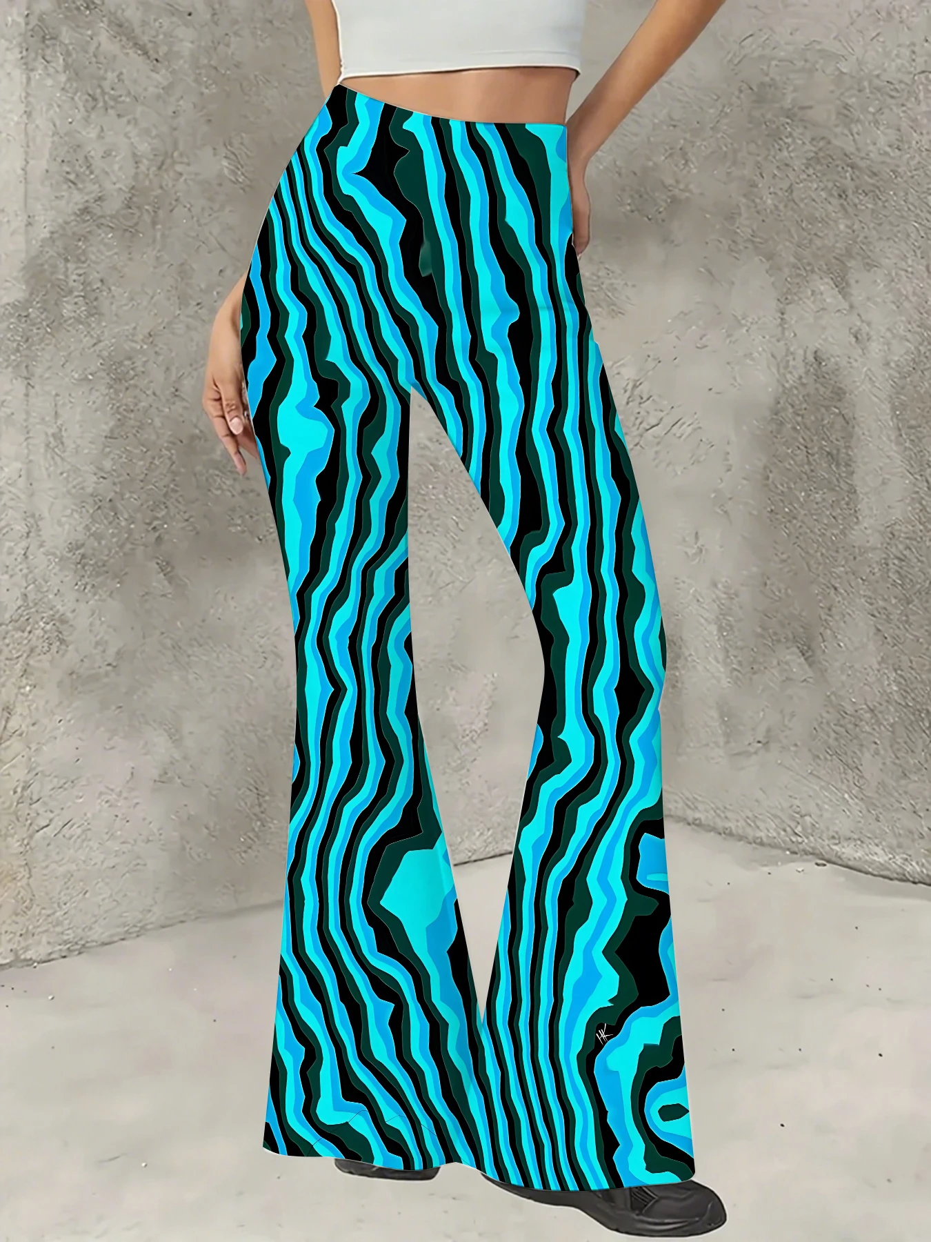 Plus Size All-Over Print Flare Pants Women Stretchy High Waist Bell Bottom
Plus Size All-Over Print Flare Pants Women Stretchy High Waist Bell Bottom
