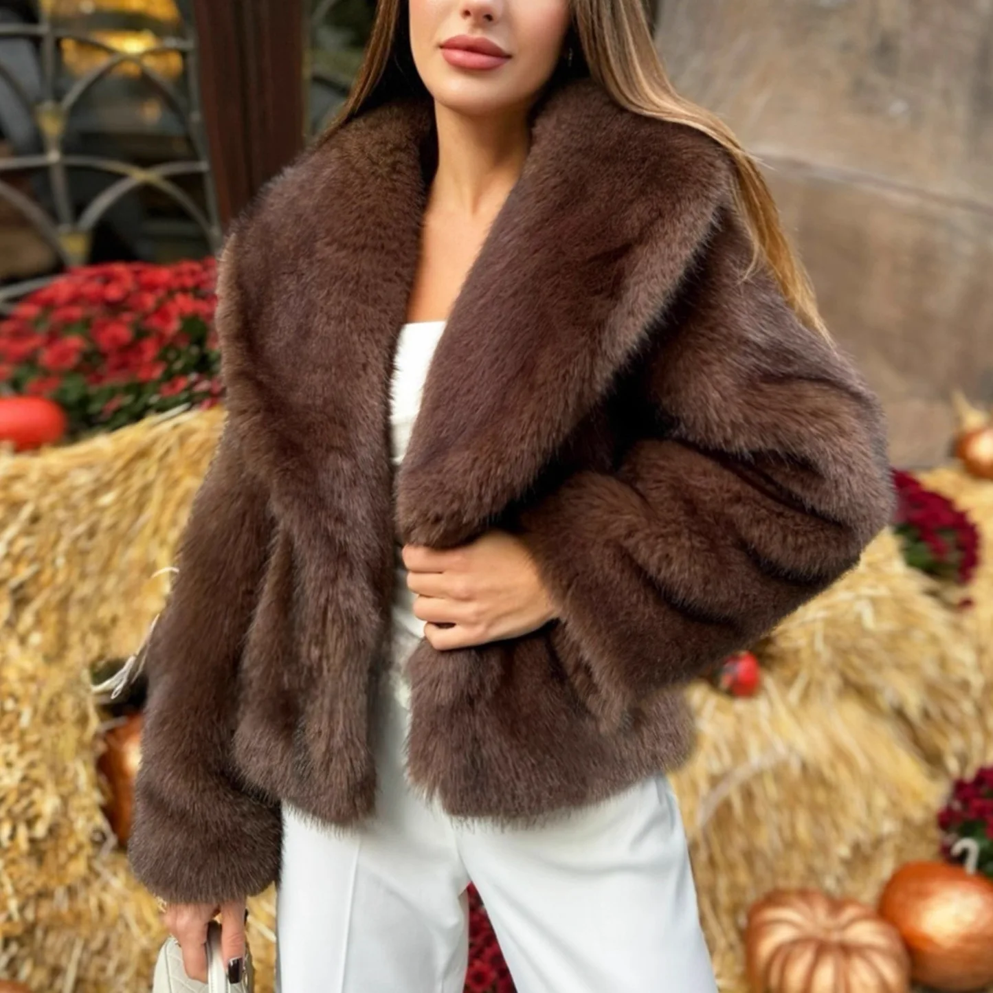 2026 Autumn Winter New Faux Fur Short Womens Jacket Thickened Plush Warm Coffee Gold Multiple Sizes Optional
2026 Autumn Winter New Faux Fur Short Womens Jacket Thickened Plush Warm Coffee Gold Multiple Sizes Optional