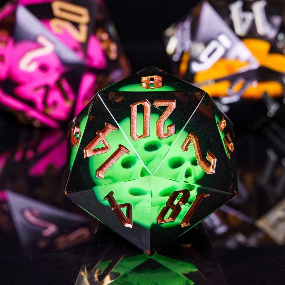 Cusdie 55 мм D20 игральные кости с 20-сторонним черепом одинарные D20 острые края многогранные кости для Хэллоуина искусственные игральные игры подарок
Cusdie 55 мм D20 игральные кости с 20-сторонним черепом одинарные D20 острые края многогранные кости для Хэллоуина искусственные игральные игры подарок