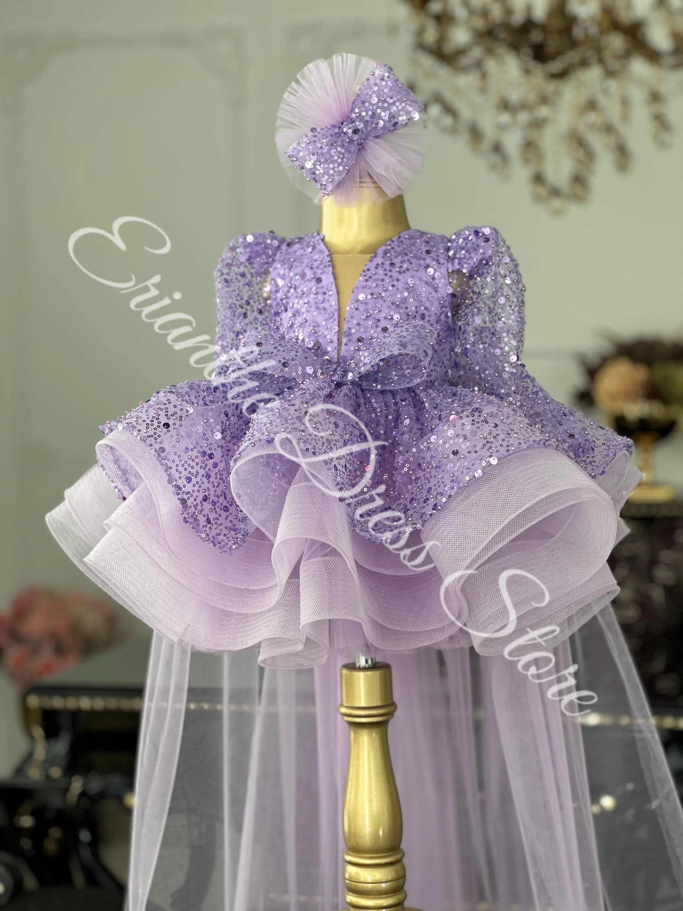 Sparkly Lilac Flower Girl Dress Long Sleeves With Long Train Tulle Sequin Birthday Party First Communion Ball Gowns Customized
Sparkly Lilac Flower Girl Dress Long Sleeves With Long Train Tulle Sequin Birthday Party First Communion Ball Gowns Customized