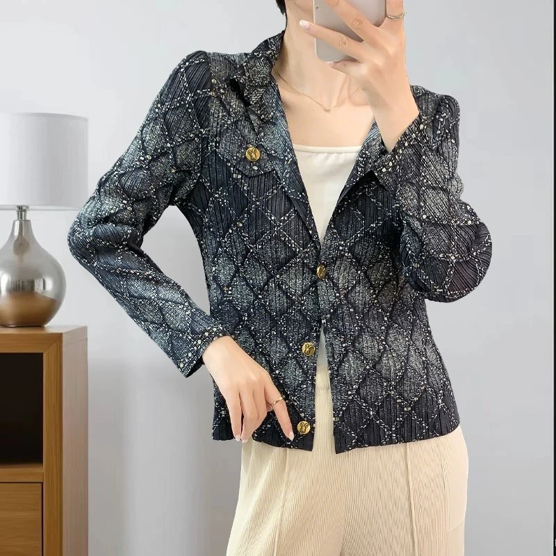 Джинсовая куртка в сложенном виде Miyake, осень-зима 2021, новая однорядная кардиган с длинными рукавами и лацканами, повседневная универсальная тонкая блузка с несколькими пуговицами 
Джинсовая куртка в сложенном виде Miyake, осень-зима 2021, новая однорядная кардиган с длинными рукавами и лацканами, повседневная универсальная тонкая блузка с несколькими пуговицами