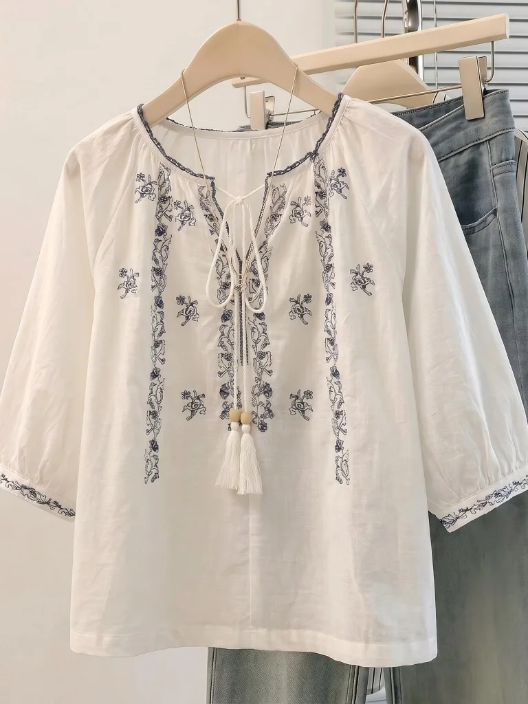 New Chinese Style Embroidered Short Sleeve Shirt Women's plus Size Slimming Seven Sleeve Women's Shirt Summer New Arrival
New Chinese Style Embroidered Short Sleeve Shirt Women's plus Size Slimming Seven Sleeve Women's Shirt Summer New Arrival