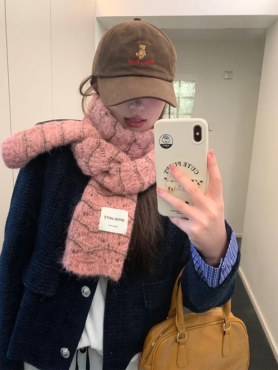 Women's Winter High-End Chanel-Style Striped Knit Warm Scarf Soft And Cozy Neck Protector Korean Version Student Versatile 
Women's Winter High-End Chanel-Style Striped Knit Warm Scarf Soft And Cozy Neck Protector Korean Version Student Versatile