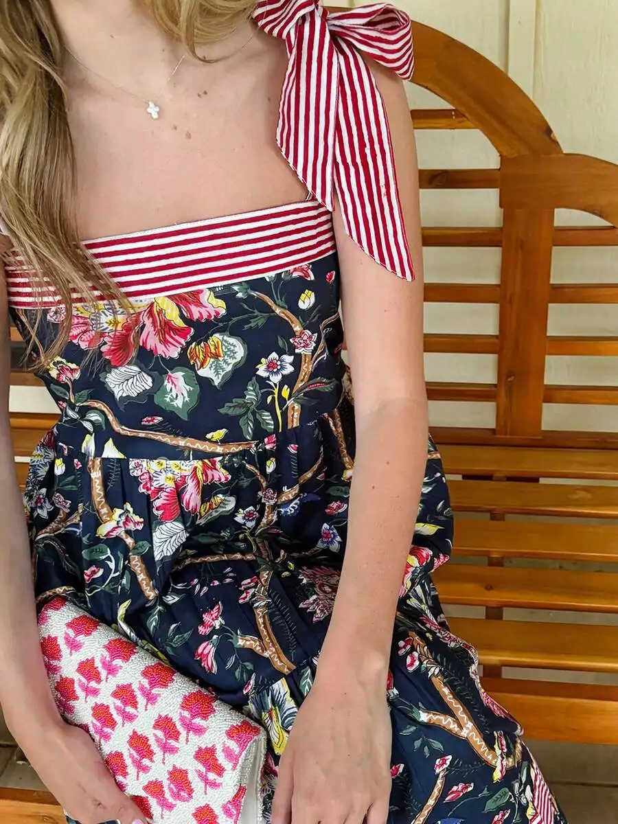 Women Sleeveless Tie-Up Striped Floral Slip Dress Loose Summer Long Dress For Cocktail Party
Women Sleeveless Tie-Up Striped Floral Slip Dress Loose Summer Long Dress For Cocktail Party