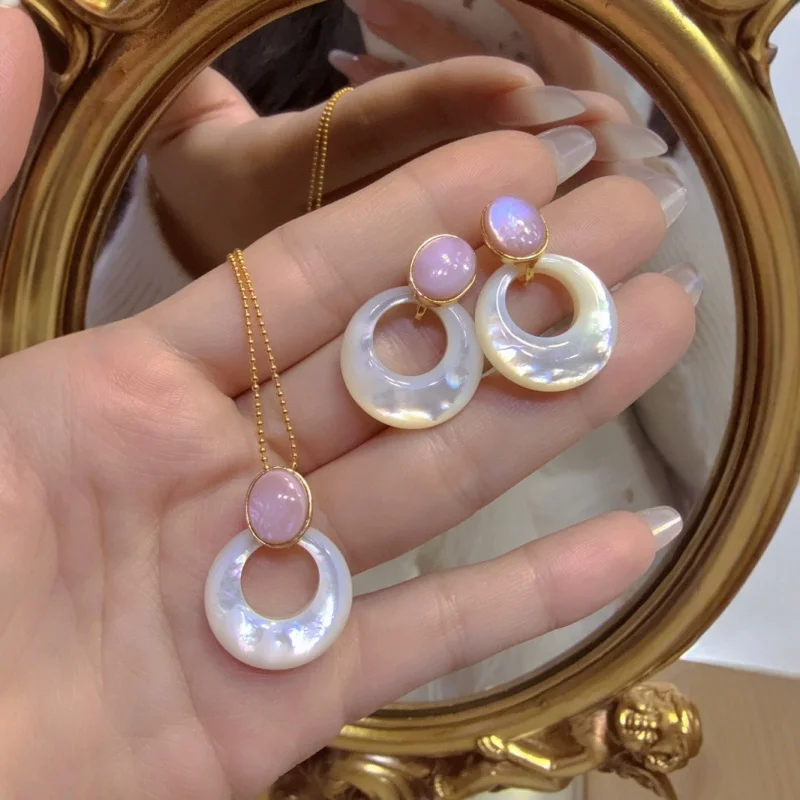 S925 Gold Plated Sterling Silver Aurora Purple Shell Princess Clasp Earring & Pendant Set + Free Gift Box - Women Jewelry Gift
S925 Gold Plated Sterling Silver Aurora Purple Shell Princess Clasp Earring & Pendant Set + Free Gift Box - Women Jewelry Gift