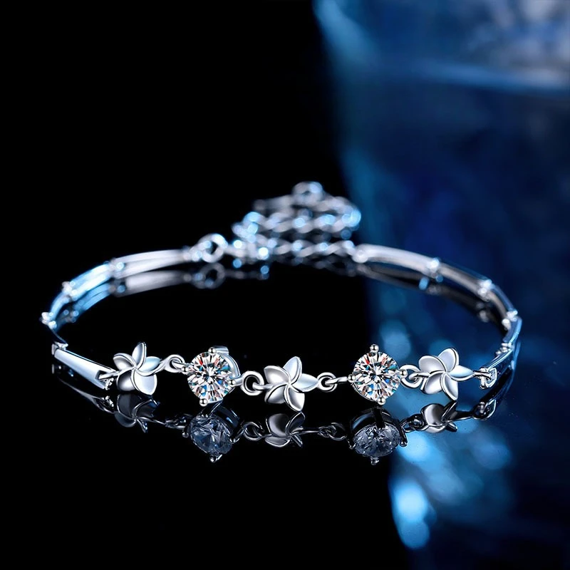 S925 Silver White Gold Plated 1CT D Color Moissanite Clover & Windmill Bracelet for Women, Lucky Charm Fine Jewelry
S925 Silver White Gold Plated 1CT D Color Moissanite Clover & Windmill Bracelet for Women, Lucky Charm Fine Jewelry