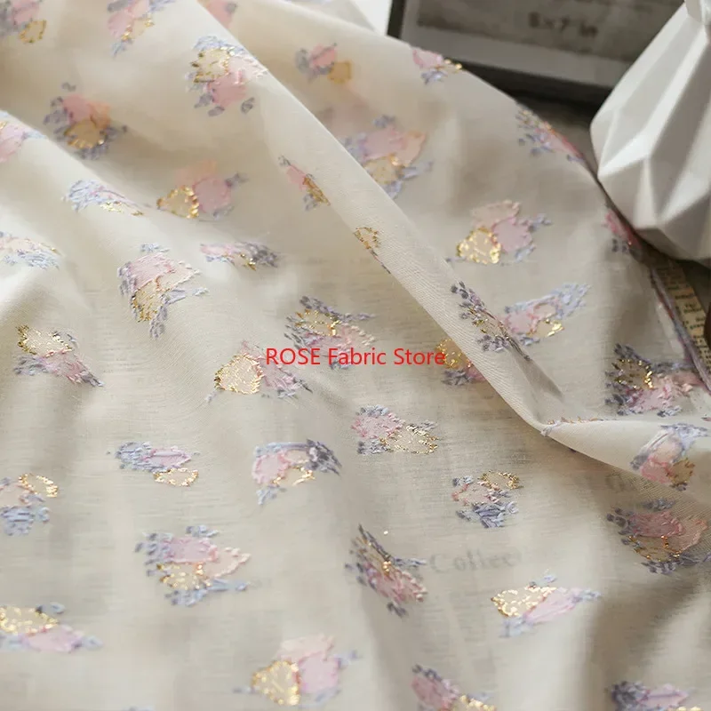 Gold Silk Flower Jacquard Tulle Fabric For Dress Clothing Fashion Shirt Designer Fabric Diy Accessories
Gold Silk Flower Jacquard Tulle Fabric For Dress Clothing Fashion Shirt Designer Fabric Diy Accessories