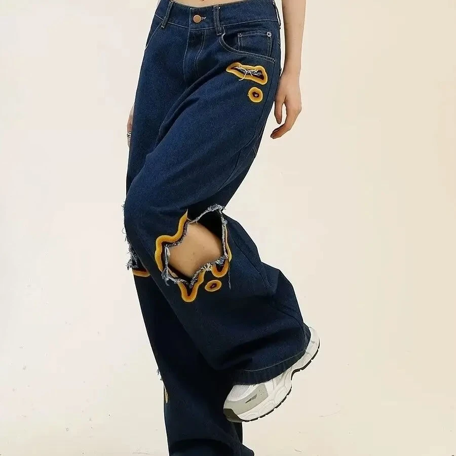 Flame Design Ripped Jeans American New BF Female Trendy Loose Y2K Retro Sports Denim Pants Mens High Waist Trendy Trousers
Flame Design Ripped Jeans American New BF Female Trendy Loose Y2K Retro Sports Denim Pants Mens High Waist Trendy Trousers