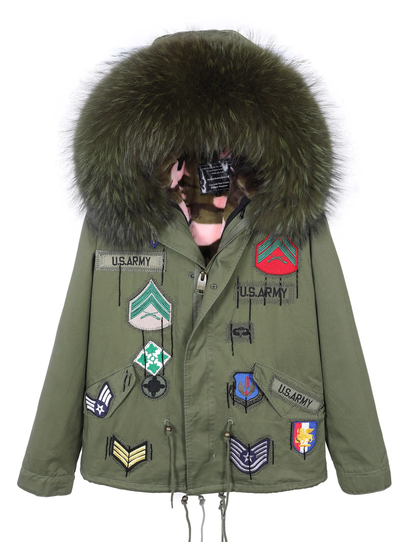 Куртка с воротником из натурального натурального меха с вышивкой
Куртка с воротником из натурального натурального меха с вышивкой