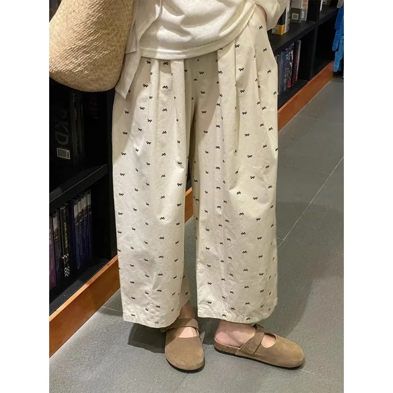 Женские широкие брюки с цветочным принтом, легкие повседневные брюки для ежедневной носки
Женские широкие брюки с цветочным принтом, легкие повседневные брюки для ежедневной носки