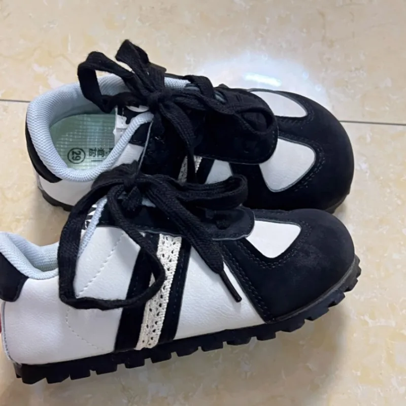 Детская обувь для тренировок по моралу, осень 2023, новые модные кроссовки для девочек на мягкой подошве, противоскользящая спортивная обувь для отдыха для мальчиков