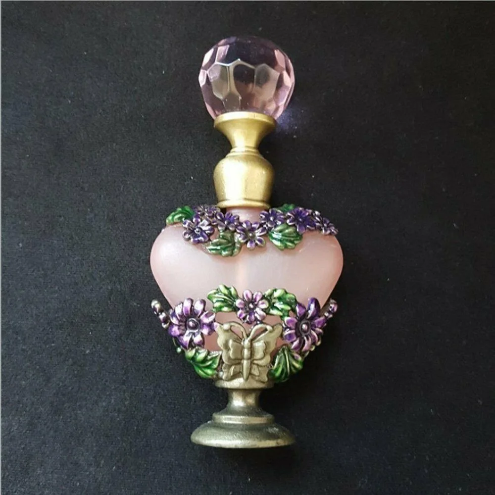 5ml Luxury Vintage Perfume Bottles Butterfly Mini Travel Essentials Oil Glass Refillable Perfume Refill Dropper Bottle Container
5ml Luxury Vintage Perfume Bottles Butterfly Mini Travel Essentials Oil Glass Refillable Perfume Refill Dropper Bottle Container