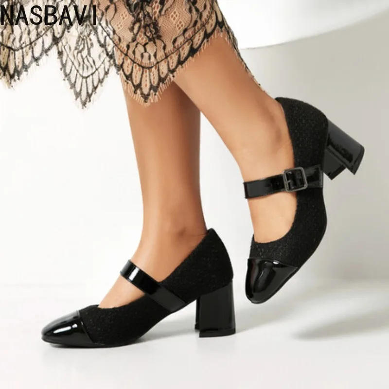 NASBAVI Plaid Tweed Fabric Patchwork Glossy Microfiber Square Metal Buckle Sweet Mary Jane Shoes Square Toe Thick Heel Pumps
NASBAVI Plaid Tweed Fabric Patchwork Glossy Microfiber Square Metal Buckle Sweet Mary Jane Shoes Square Toe Thick Heel Pumps