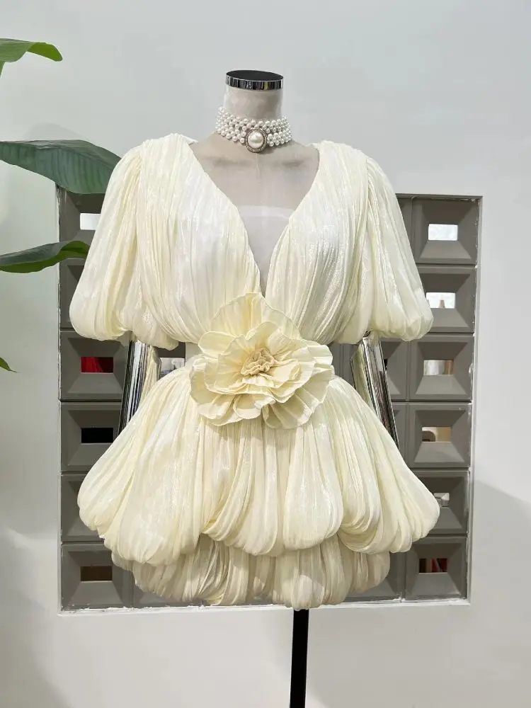 Fashion 3D Flower Design Folded Fabric V-neck Mini Dress For Women Elegant Birthday Party Gowns Short Sleeve Holiday Dresses
Fashion 3D Flower Design Folded Fabric V-neck Mini Dress For Women Elegant Birthday Party Gowns Short Sleeve Holiday Dresses