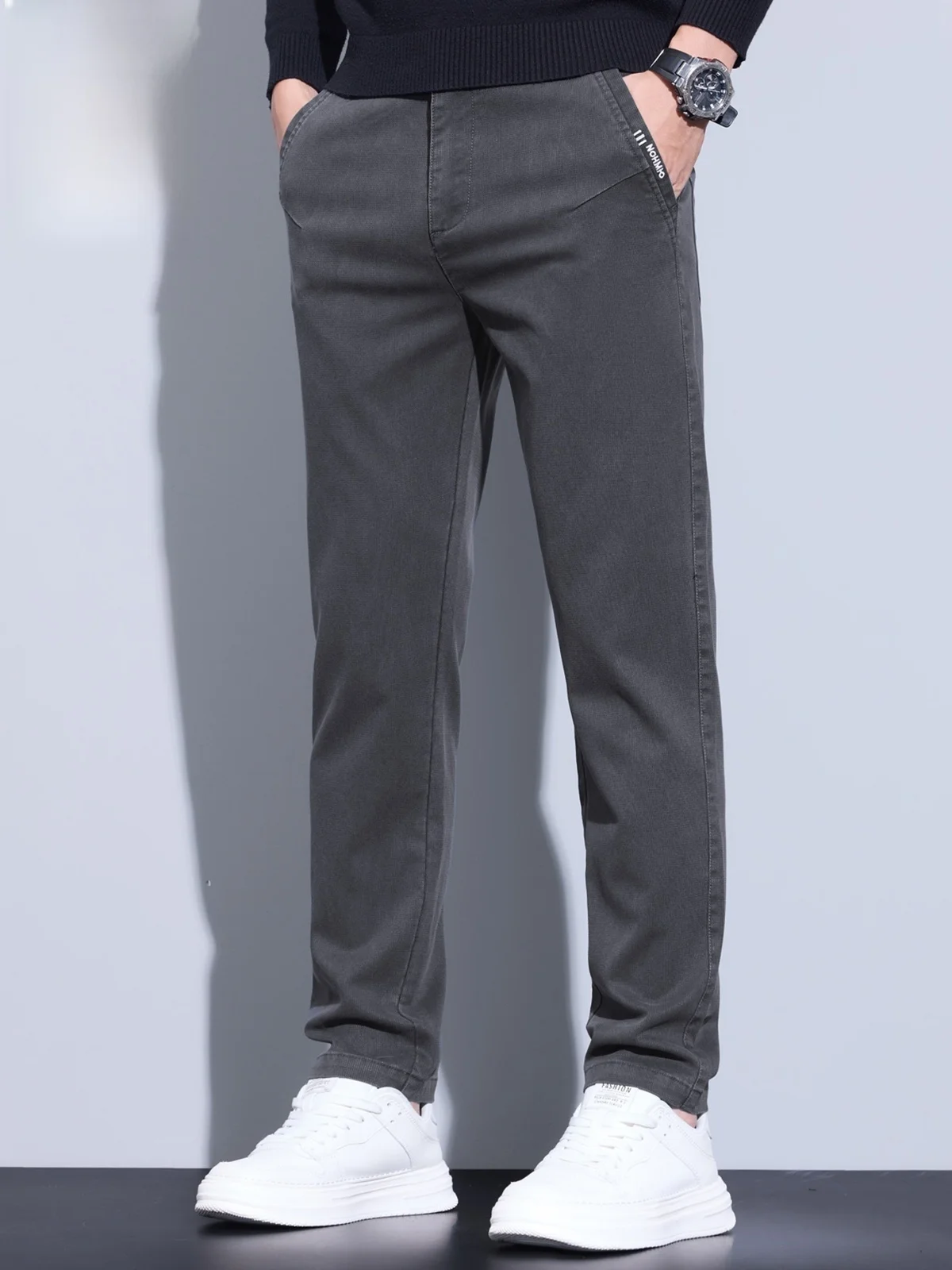 Мужские повседневные брюки Весна 2026: Свободные прямые модные длинные брюки, деловые брюки-чинос со средней талией на молнии
Мужские повседневные брюки Весна 2026: Свободные прямые модные длинные брюки, деловые брюки-чинос со средней талией на молнии