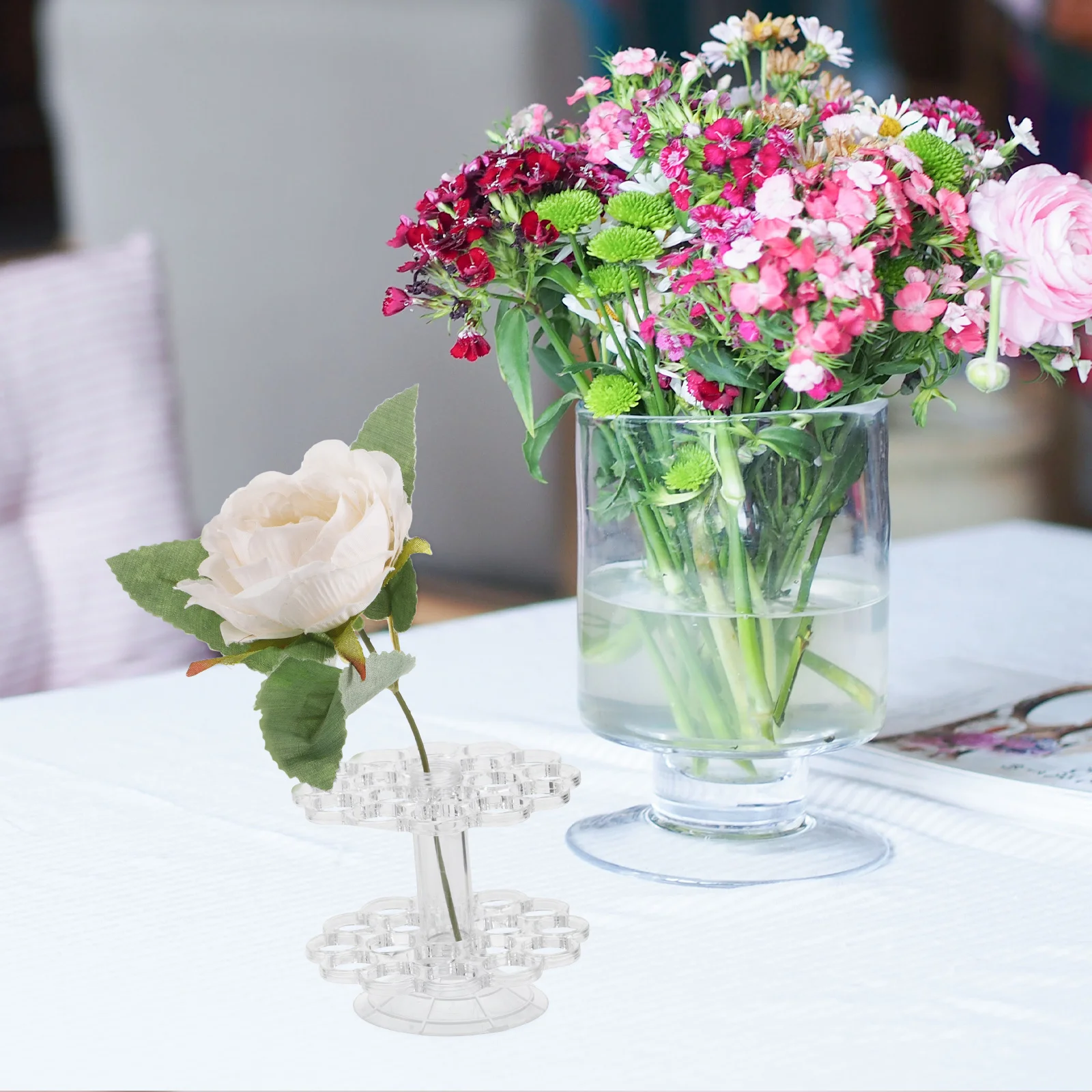 1Set Clear Floral Stem Holder Invisible Flower Arranger Tool for Secure Flower Bouquet Fixation Floral Arrangements
1Set Clear Floral Stem Holder Invisible Flower Arranger Tool for Secure Flower Bouquet Fixation Floral Arrangements