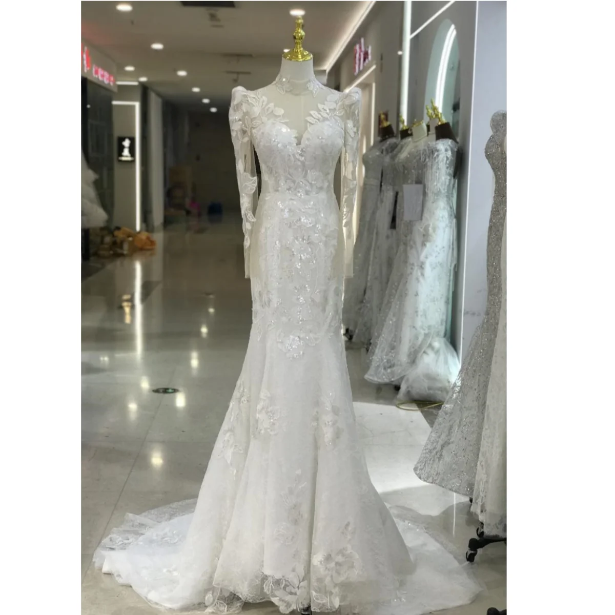Kisswhite xlove Collection Индивидуальные настоящие рабочие кружевные свадебные платья в стиле русалки для невесты
Kisswhite xlove Collection Индивидуальные настоящие рабочие кружевные свадебные платья в стиле русалки для невесты