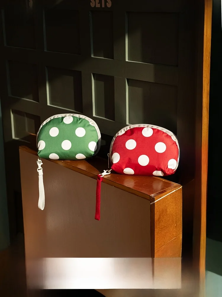 LeSportsac Polka Dot Handbag Faionable Red And White Cheered Clutch eup Storage Bag Soft Fabric Zipper Closure Small Size
LeSportsac Polka Dot Handbag Faionable Red And White Cheered Clutch eup Storage Bag Soft Fabric Zipper Closure Small Size