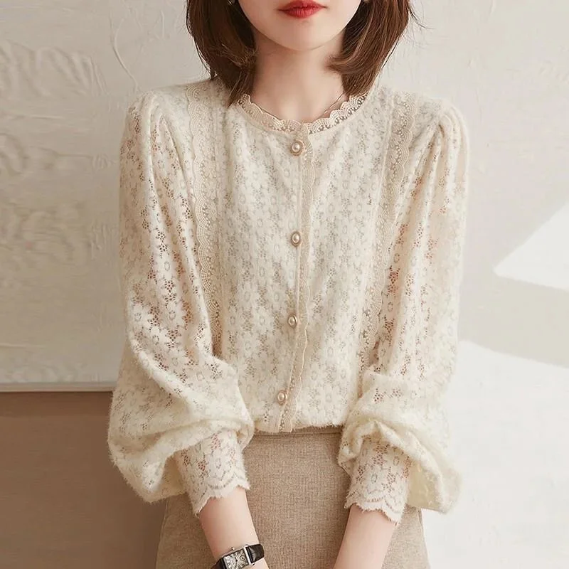 Woman Spring Autumn Style Lace Blouses Tops Lady Casual Long Lantern Sleeve Stand Collar Blusas Tops
Woman Spring Autumn Style Lace Blouses Tops Lady Casual Long Lantern Sleeve Stand Collar Blusas Tops