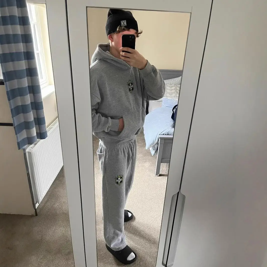 Embroidered Hooded Sweater Set Fashionable Print Long Sleeve Autumn Winter Trendy Brand Women's Hoodie Comfortable Fit Casual...
Embroidered Hooded Sweater Set Fashionable Print Long Sleeve Autumn Winter Trendy Brand Women's Hoodie Comfortable Fit Casual...