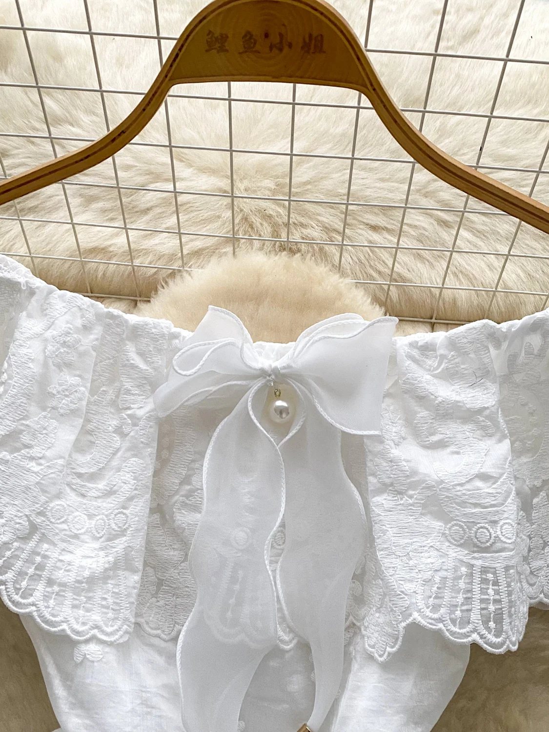 Summer ort Sve Blouse Women's Faionable Splice Design oulder Bared Belly Button Exposure irt Korean Sle Polyeste...
Summer ort Sve Blouse Women's Faionable Splice Design oulder Bared Belly Button Exposure irt Korean Sle Polyeste...