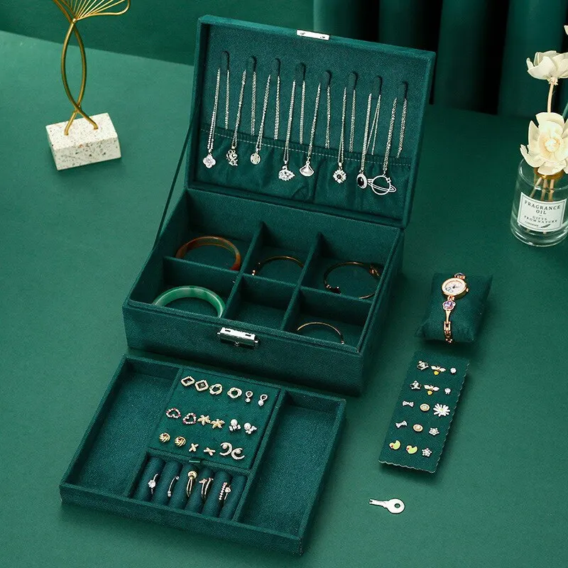 1pcs Double Storage Box Women Luxury Vintage Style Watches Jewelry Organizing Outer Velvet With Pentagonal Latch Large Capacity
1pcs Double Storage Box Women Luxury Vintage Style Watches Jewelry Organizing Outer Velvet With Pentagonal Latch Large Capacity