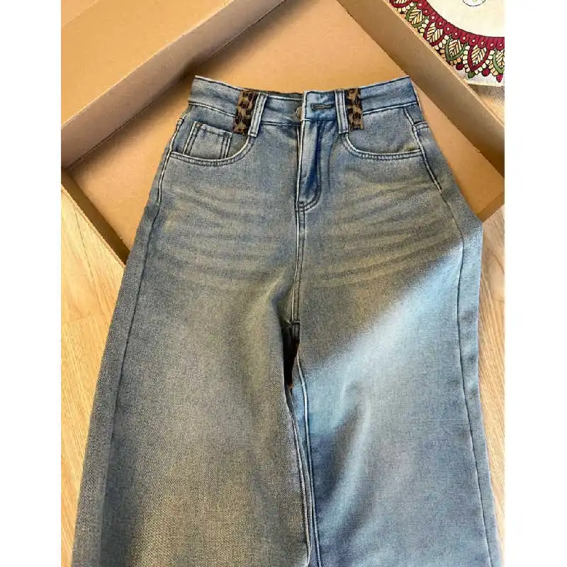 Women's Light Blue Baggy Y2k Jeans Harajuku Vintage Oversize Denim Trousers Japanese 2000s Style Leopard Patchwork Jeans Pants
Women's Light Blue Baggy Y2k Jeans Harajuku Vintage Oversize Denim Trousers Japanese 2000s Style Leopard Patchwork Jeans Pants