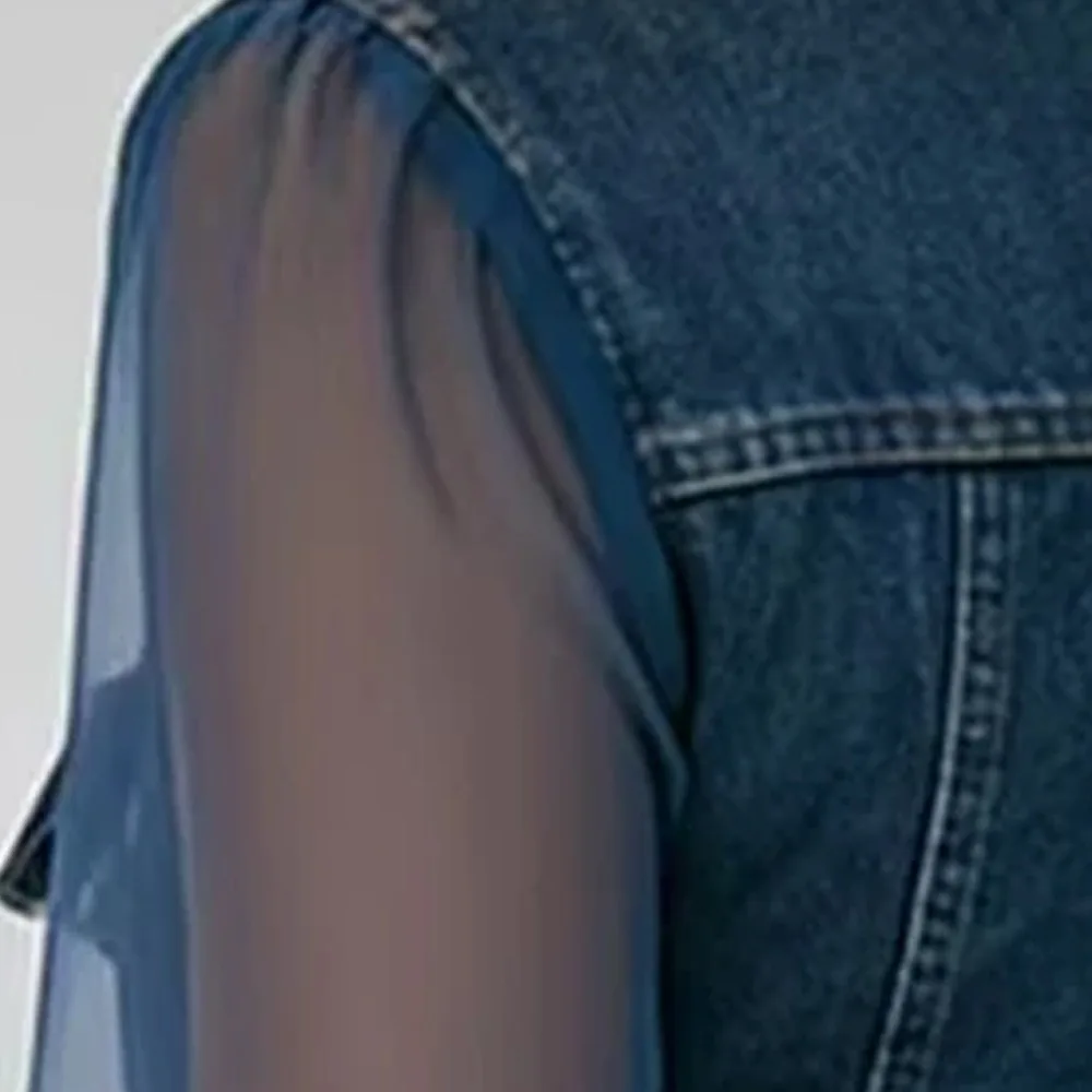 Women's Vintage Fitted Denim Shirt Lapel Button Down Sheer Mesh Long Sleeve Blouse With Pockets Fashion Office Lady Casual Tops
Women's Vintage Fitted Denim Shirt Lapel Button Down Sheer Mesh Long Sleeve Blouse With Pockets Fashion Office Lady Casual Tops