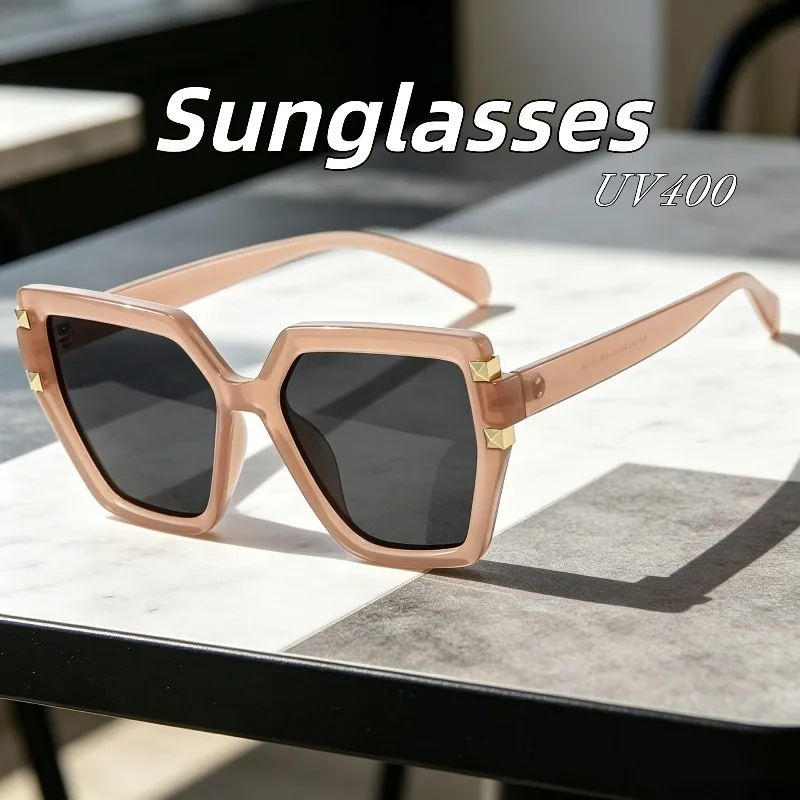 New Fashion Trend UV400 Polarized Sunglasses Outdoor Fishing Trip UV Resistant Glasses Large Frame Polygonal Sunscreen Glasses
New Fashion Trend UV400 Polarized Sunglasses Outdoor Fishing Trip UV Resistant Glasses Large Frame Polygonal Sunscreen Glasses
