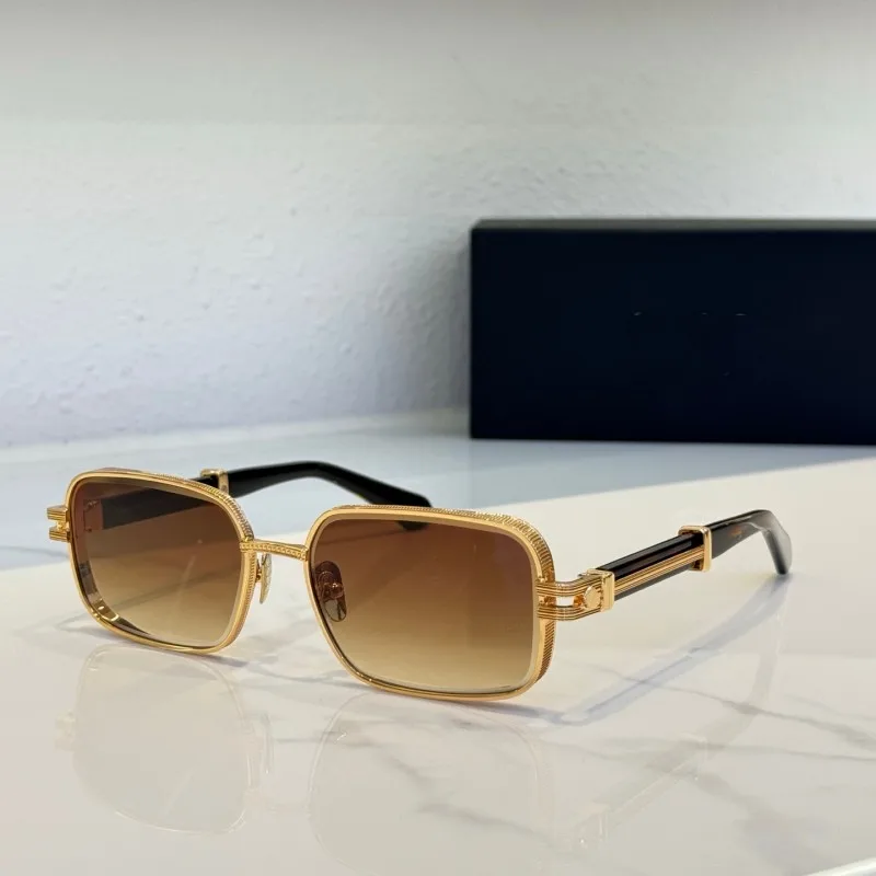 Wholesale Luxury Sunglasses Acetate Temple UV400 Designer Eyewear for Men Women SIZE:58-17-145
Wholesale Luxury Sunglasses Acetate Temple UV400 Designer Eyewear for Men Women SIZE:58-17-145