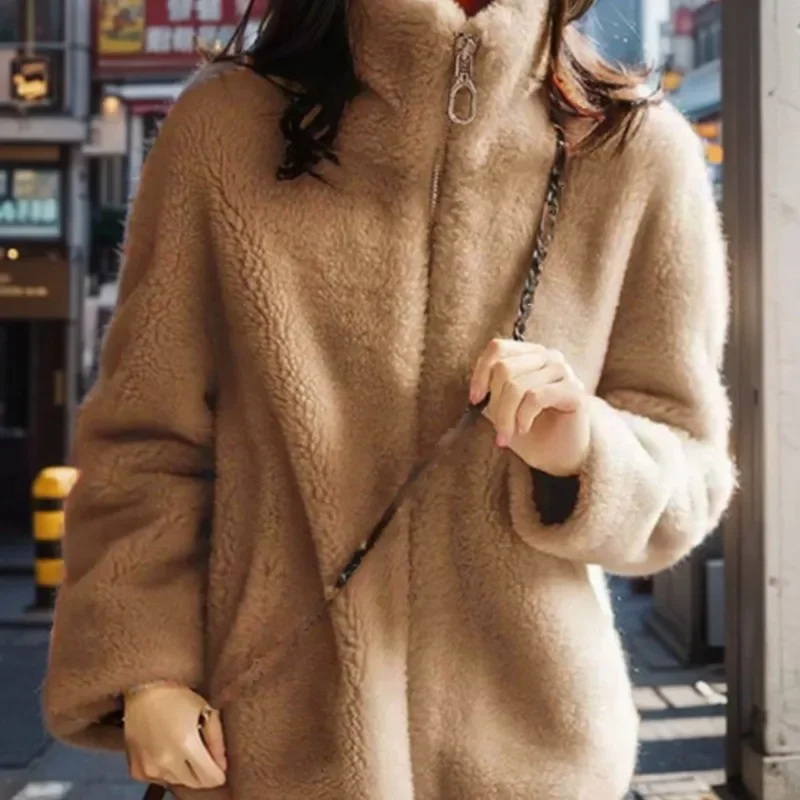 Хаки женская модная зимняя куртка из кораллового флиса двусторонняя флисовая теплая куртка с воротником-стойкой свободное утепленное пальто на молнии женская одежда
Хаки женская модная зимняя куртка из кораллового флиса двусторонняя флисовая теплая куртка с воротником-стойкой свободное утепленное пальто на молнии женская одежда