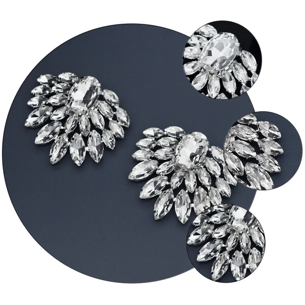 1Pair Rhinestone Shoe Buckle Shiny Detachable Clips for Bridal High Heels Wedding Decoration Shoe Jewelry Clip for Women 
1Pair Rhinestone Shoe Buckle Shiny Detachable Clips for Bridal High Heels Wedding Decoration Shoe Jewelry Clip for Women