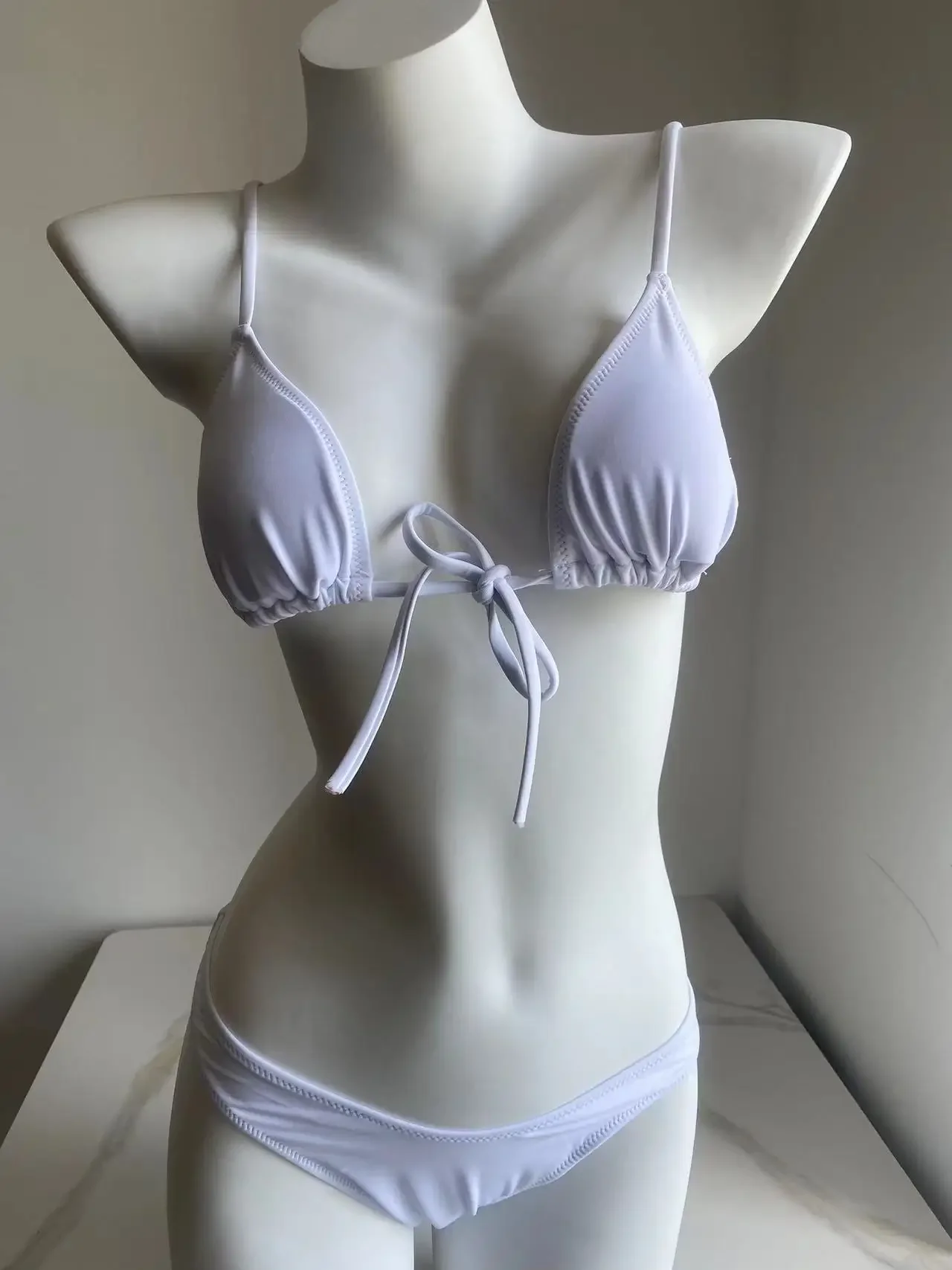 Sexy 2 Pieces Set White Swimwear Women Lace Up Micro Bikini Set Female Solid Low Waist Swimsuit Beachwear Bathing Suit
Sexy 2 Pieces Set White Swimwear Women Lace Up Micro Bikini Set Female Solid Low Waist Swimsuit Beachwear Bathing Suit