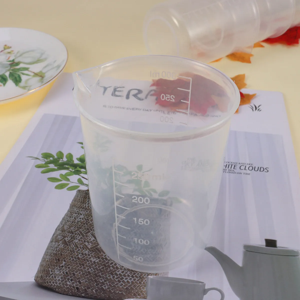 20Pcs 300Ml Plastic Graduated Measuring Beaker Cup PP Material for Lab Bakery Dessert Shop Household Storage Easy Read Scale
20Pcs 300Ml Plastic Graduated Measuring Beaker Cup PP Material for Lab Bakery Dessert Shop Household Storage Easy Read Scale