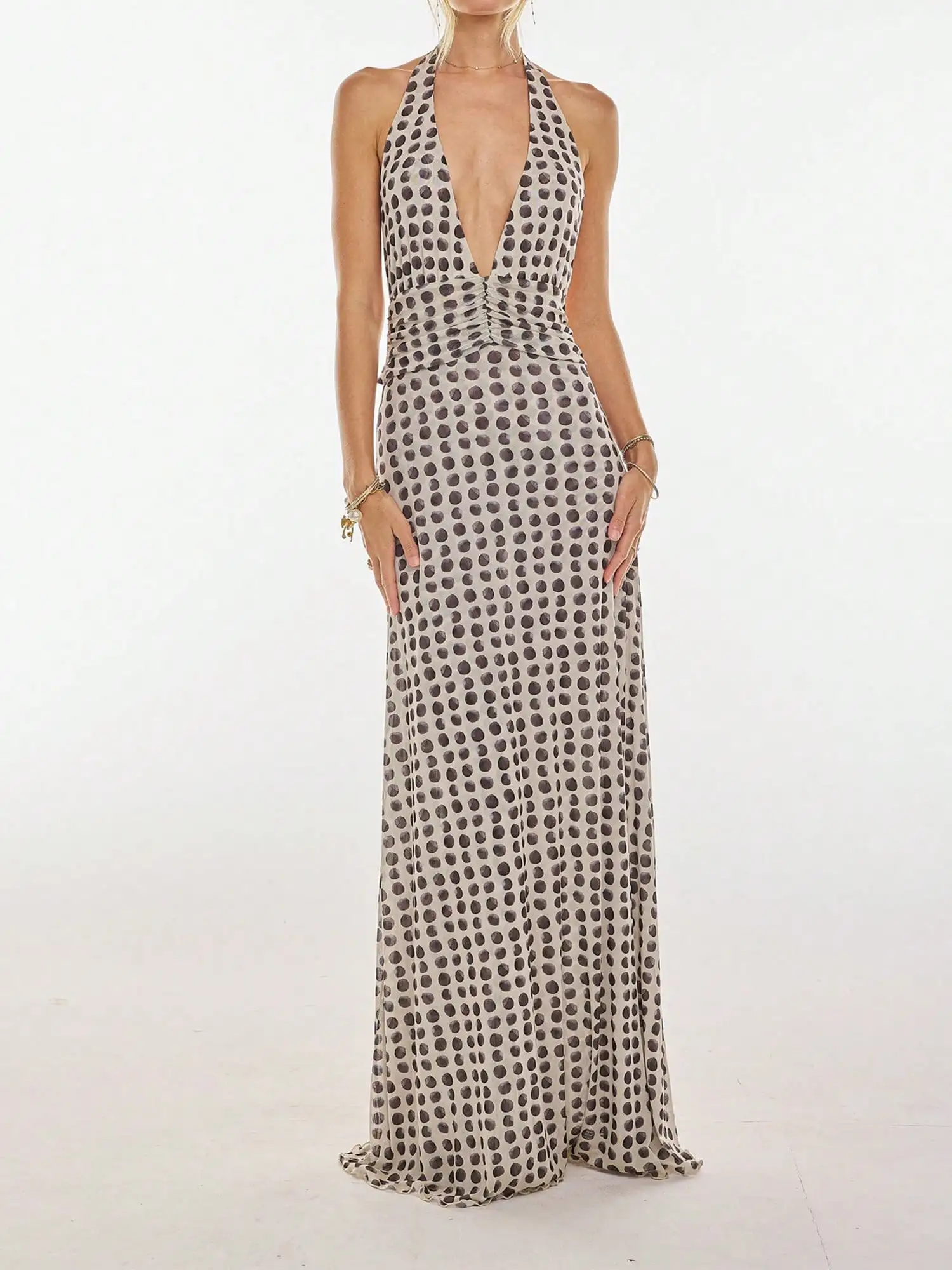 Women's Polka Dot Halter Neck Maxi Dress with Deep V-Neck and Ruched Waist
Women's Polka Dot Halter Neck Maxi Dress with Deep V-Neck and Ruched Waist