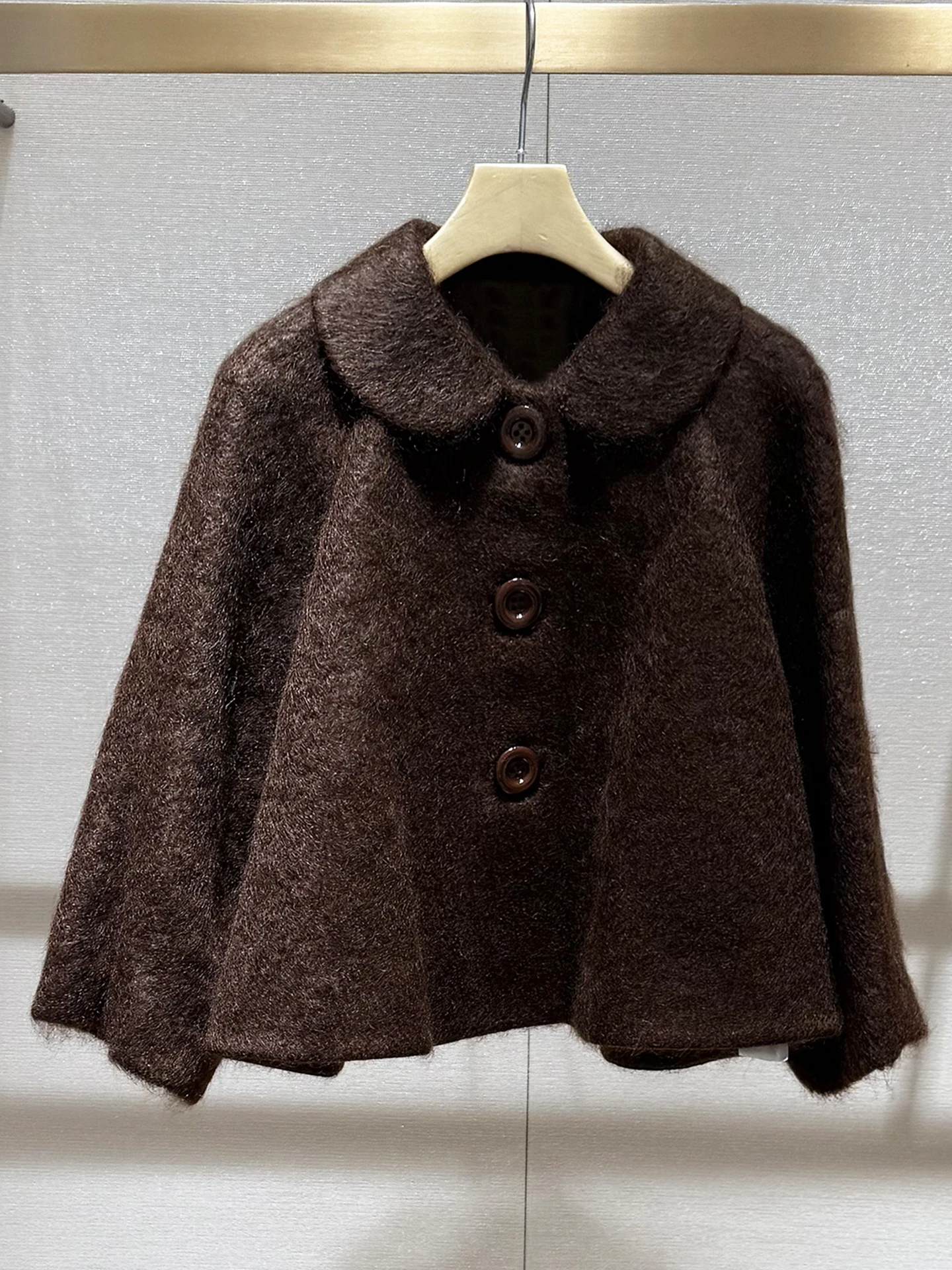 Ladies Thi Woolen Coat ort Sle Doll Collar Winter Faion Fem Outerwear Ele Sle Button Design Long Sve
Ladies Thi Woolen Coat ort Sle Doll Collar Winter Faion Fem Outerwear Ele Sle Button Design Long Sve