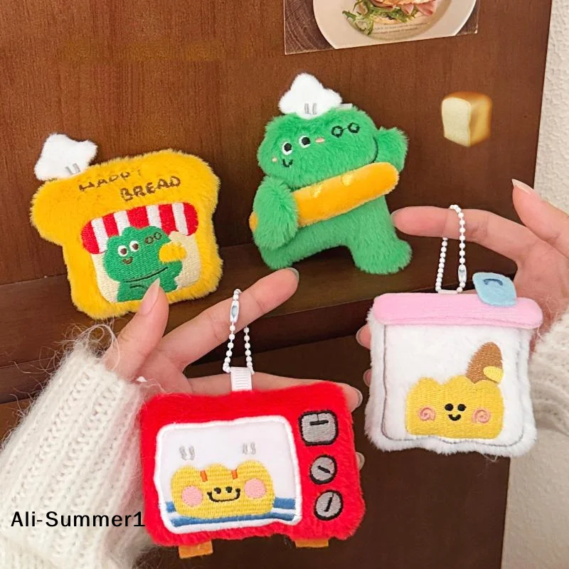 Милый плюшевый брелок-подвеска в виде крокодила-гурмана, кавайный мультяшный брелок-хлеб, украшение для рюкзака, аксессуары, подарки
Милый плюшевый брелок-подвеска в виде крокодила-гурмана, кавайный мультяшный брелок-хлеб, украшение для рюкзака, аксессуары, подарки