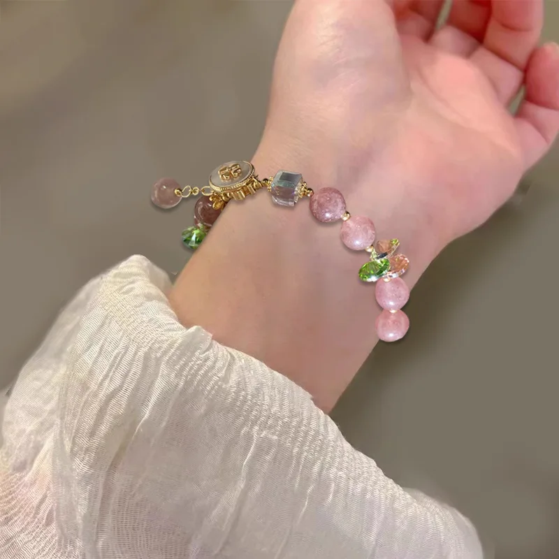 Strawberry spar crystal bracelet copper plated 18K real gold chain pendant elastic niche design ins trendy simple small fresh
Strawberry spar crystal bracelet copper plated 18K real gold chain pendant elastic niche design ins trendy simple small fresh