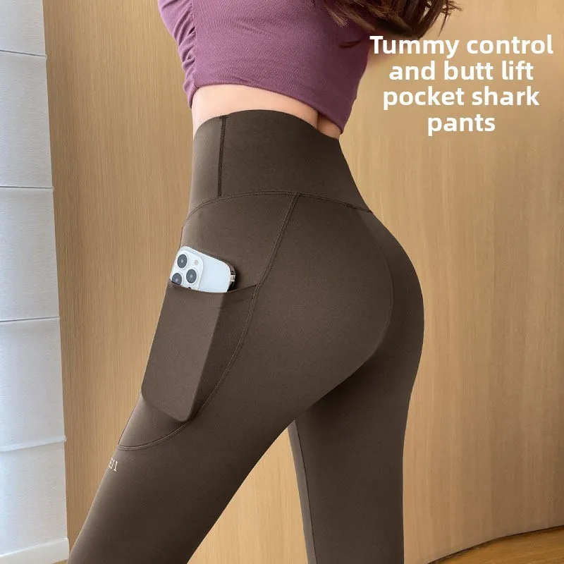 Коричневые женские леггинсы для йоги с высокой талией, облегающие, для фитнеса, весна-осень, большие размеры, с дизайнерскими карманами, базовый слой
Коричневые женские леггинсы для йоги с высокой талией, облегающие, для фитнеса, весна-осень, большие размеры, с дизайнерскими карманами, базовый слой